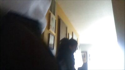 Busty Teen Webcam මත ඇගේ මිහිරි පුකේ පෙන්වයි